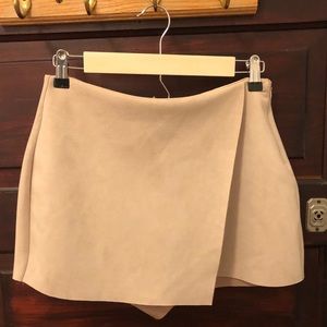 ZARA Faux Suede Skirt Beige Sz M